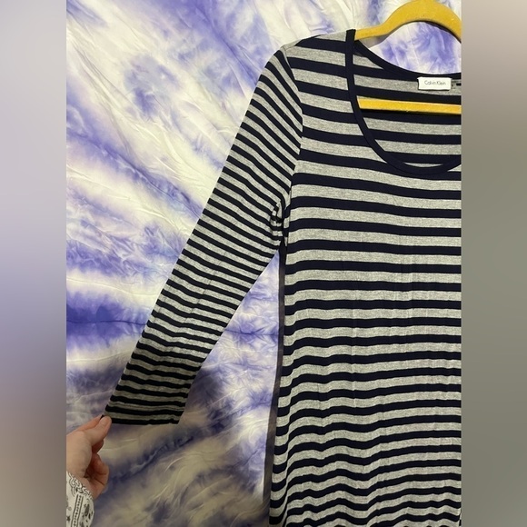 Calvin Klein Women’s Striped Flowy Maxi Dress Blue And Grey 3/4 Sleeve Size 6 - Picture 3 of 8
